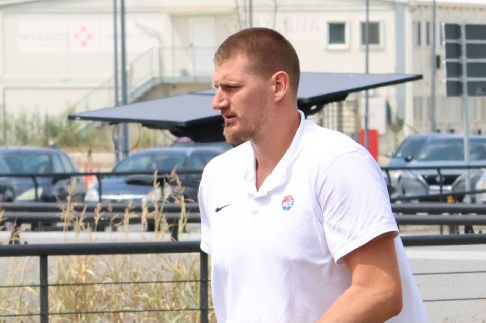 Nikola Jokić sleteo u Beograd: Pogledajte u kakvoj se limuzini odvezao NBA šampion FOTO