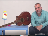 Nikola Kojo prodaje gitaru za opremanje niške klinike za lečenje dece od raka