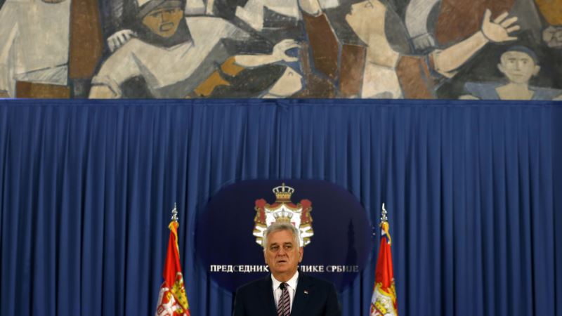 Nikolićeva najavljena kandidatura - raskol ili vešta politička igra vlasti?