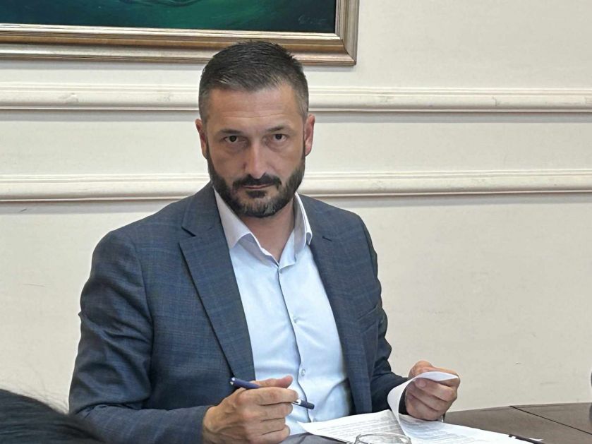 Ninković traži poništenje pečata, odluke Skupštine grada na čekanju