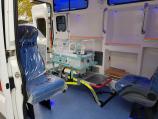 Niški Klinički centar dobio pokretnu bolnicu za bebe i sanitet 