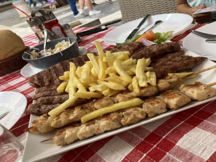 Niški Medicinski fakultet traži restoran za reprezentaciju, cena nepoznata