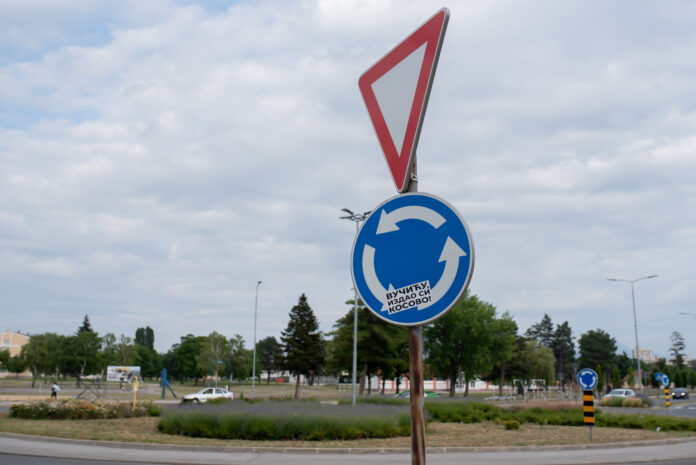 Niški Parking servis kupuje saobraćajne znakove za skoro 6 miliona dinara