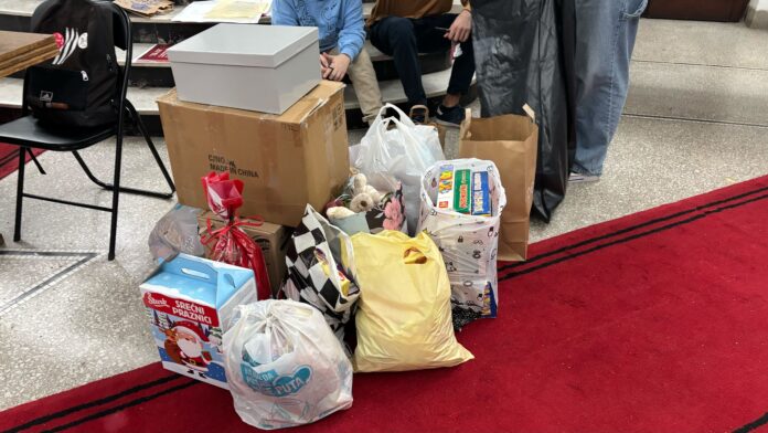 Niški studenti obeležili godišnjicu blokada druženjem sa građanima i humanom akcijom