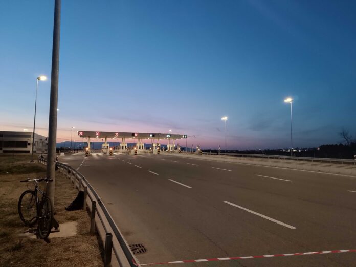 Nišliji umesto 20 dinara, naplatili 1.410 za putarinu do „Naisa“ i nazad