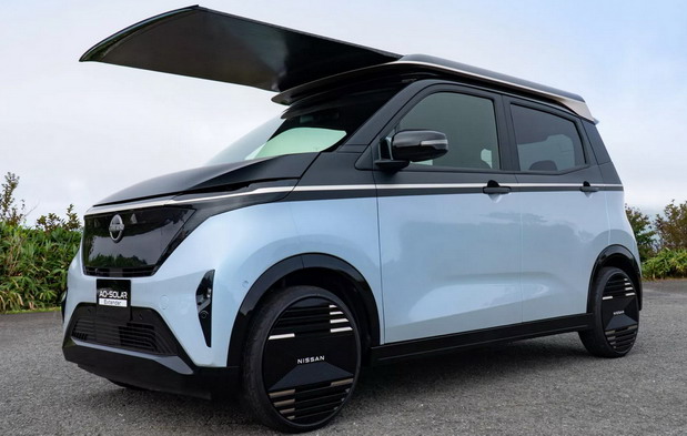 Nissan Sakura EV Ao-Solar Extender