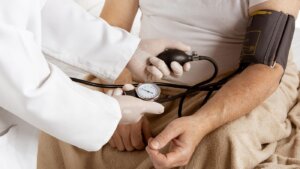 Nizak pritisak može da bude opasan kao i visok: Dr Tasić upozorava na ove simptome