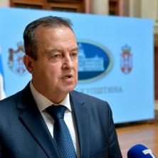 Njegovoj bolesti se raduju svi neprijatelji Srbije Dačić uputio podršku Vučiću