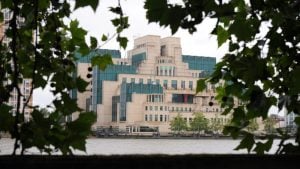 Njeno prezime nije po heroini stripa Modesti Blejz: Ko je prva žena na čelu britanske obaveštajne službe MI6?