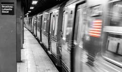 Njujorčani sutra pozvani da se voze metroom bez pantalona
