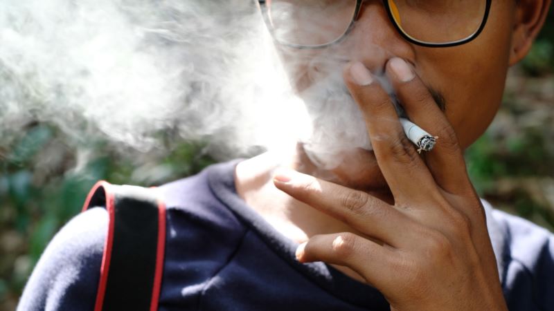 Njujork podiže starosnu granicu za pušenje na 21 godinu