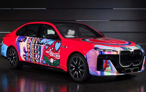 No comment: BMW i7 Art Car by Lee Kun-Yong