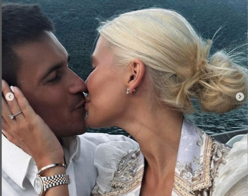 Noletova najveća podrška: Saška i Đorđe Đoković sa sinom u Atini FOTO