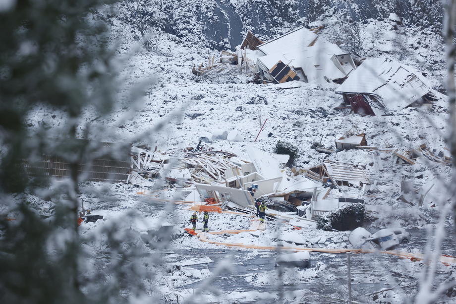 Norveška: Spasioci izgubili nadu, ali ne obustavljaju potragu