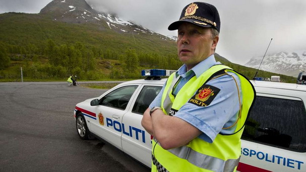 Norvežanin krivio Teslu za prebrzu vožnju – sud mu odgovorio: „Autopilot ne plaća kazne“