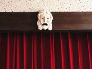 Nova premijera na sceni vranjskog teatra: “4 zida ili tragikomedija o karantinu”