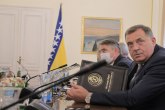 Nova pretnja Dodiku: Zna se kako je doveden na vlast