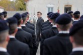 Nova velika odluka, Francuska vuče novi potez