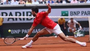 Novak Đoković pobedio upornog Francuza i plasirao se u treće kolo Rolan Garosa