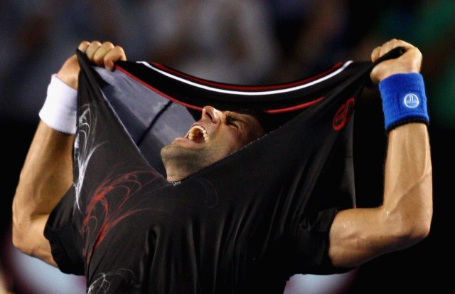Novakovo cepanje majice nije se svidelo Nadalovom timu