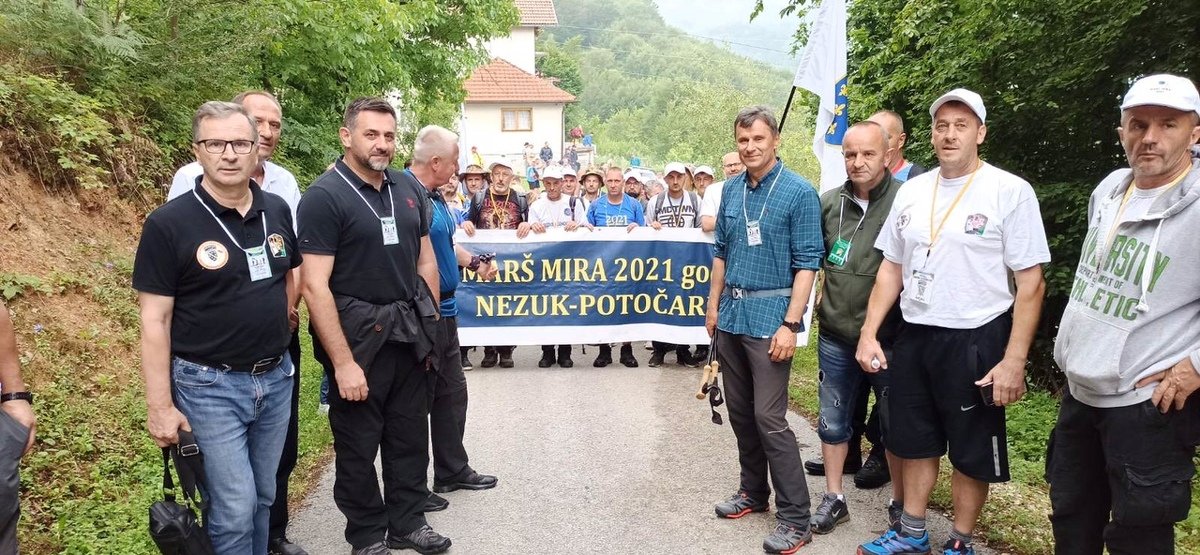 Novalić se pridružio Maršu mira: Pohod u čast onih koji nisu uspjeli doći do slobode