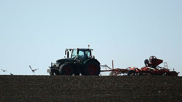 Novcem iz evropskih fondova do sada kupljeno više od 160 traktora