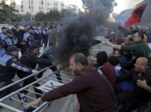 Nove demonstracije Albanaca sa molotovljevim koktelima i posle poziva na uzdržanost
