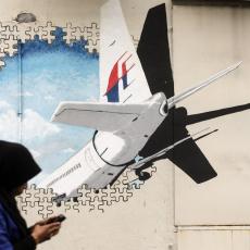 Nove informacije o misterioznom nestanku MH370: Kapetan tokom leta podmetnuo putnicima OTROVANO PIĆE?