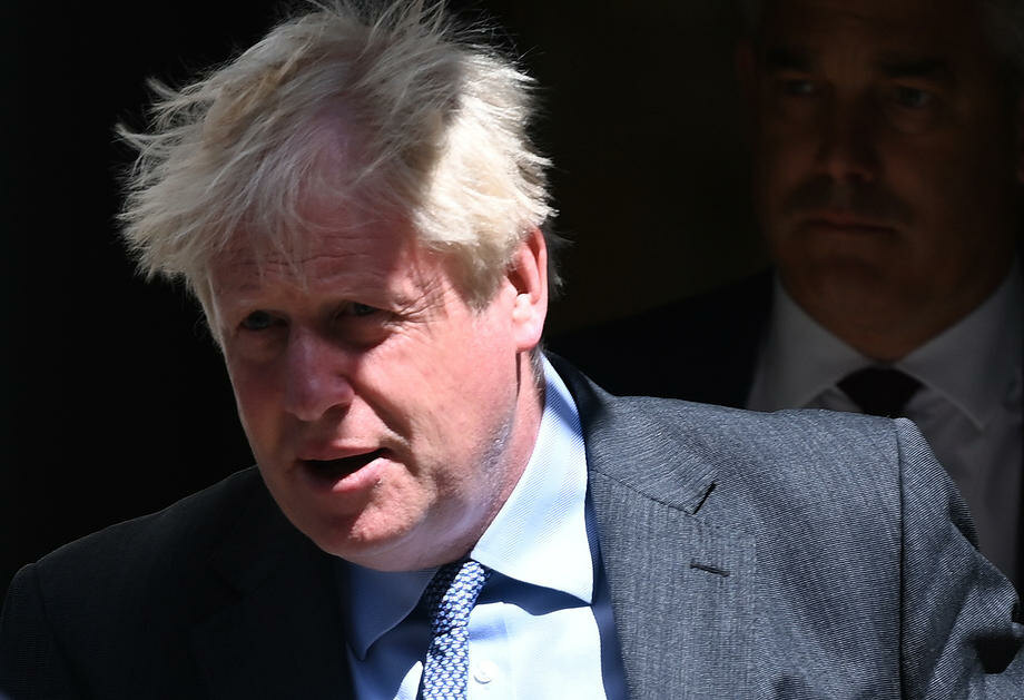 Premijer Velike Britanije Boris Džonson podneo ostavku, ostaje na mestu premijera do izbora novog lidera Konzervativne partije