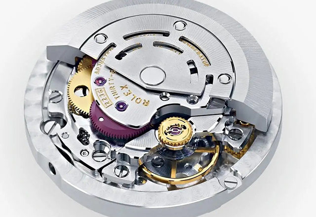 Novi Panerai Luminor Tre dolazi sa modifikovanim Rolex mehanizmom