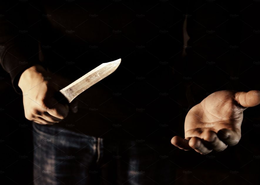 Novi Pazar – Uz prijetnju nožem opljačkao kladionicu
