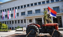 Novi Sad: Poljoprivrednici nastavljaju s blokadom, nezadovoljni pregovorima s vladom