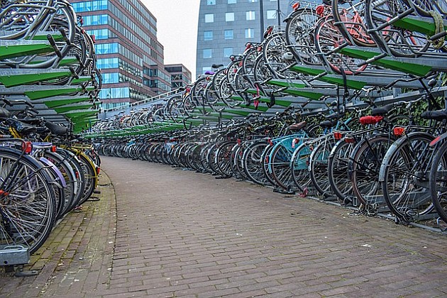 Novi Sad dobija prvi spratni parking za bicikle