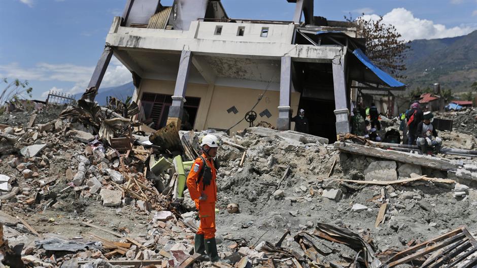 Novi bilans razornog zemljotresa u Indoneziji - 1.944 žrtve