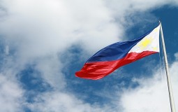 
					Novi bombaški napad na jugu Filipina, jedna osoba poginula, 15 ranjeno 
					
									