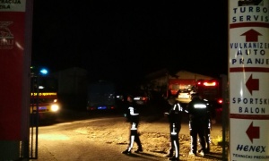 Novi detalji detonacije na Novom Beogradu- eksploziv podmetnut, policija traži napadača?