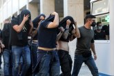 Novi incidenti u Atini: Navijači AEK-a čekaju BBB