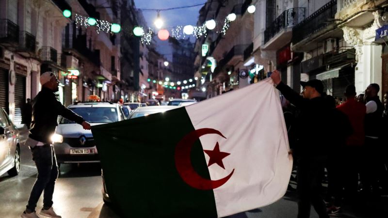 Novi mandatar Alžira bez podrške sindikata