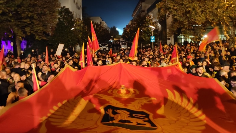 Novi protest Ima nas u Podgorici: Zatraženi vanredni parlamentarni izbori