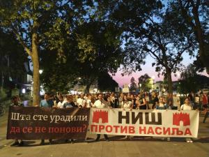 Novi protest Srbija protiv nasilja bez šetnje u Nišu