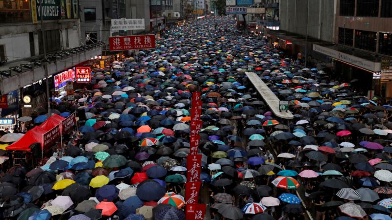 Hongkong: Organizatori tvrde da je na protestu preko milion ljudi