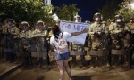 Novinarka Džoan Mitrić za Novosti o antirasnim protestima: Ulicama odjekuje ruke uvis, ne pucaj
