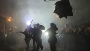 Novo nasilje na protestima u Hongkongu, policija bacala suzavac