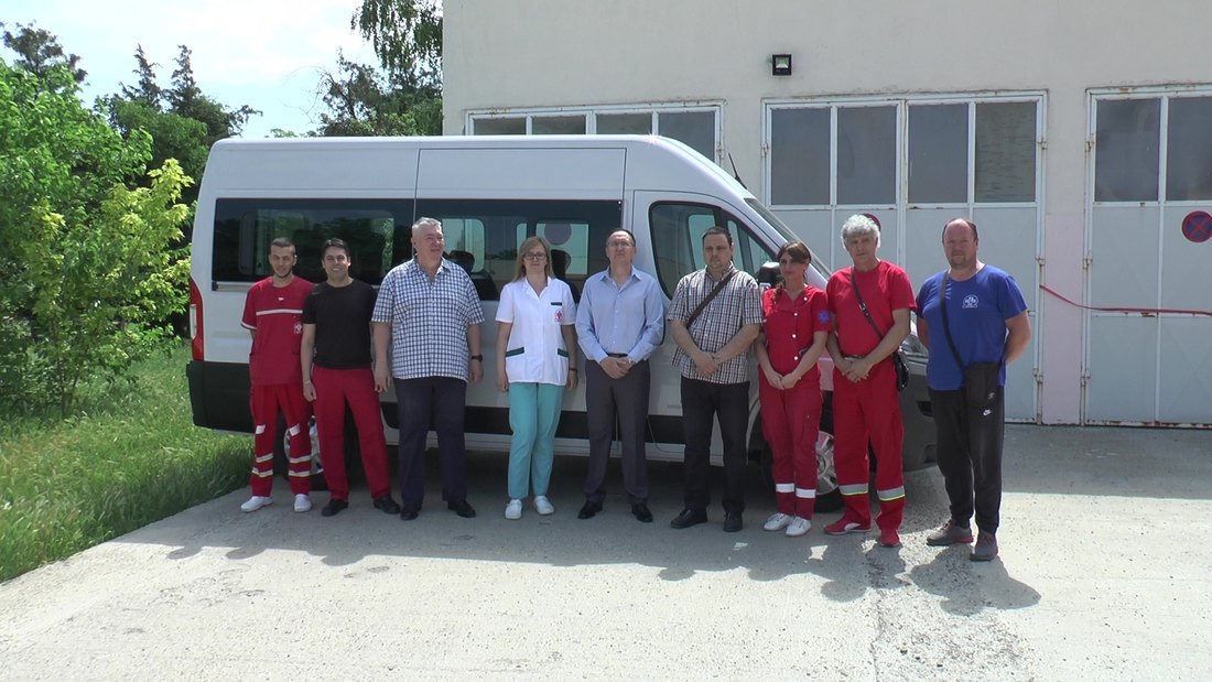 Novo sanitetsko vozilo za prevoz pacijenata iz Bečeja na hemodijalizu