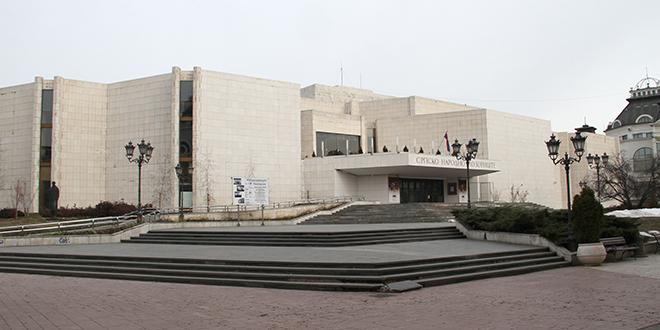 Novo stepenište ispred Srpskog narodnog pozorišta do 20. novembra