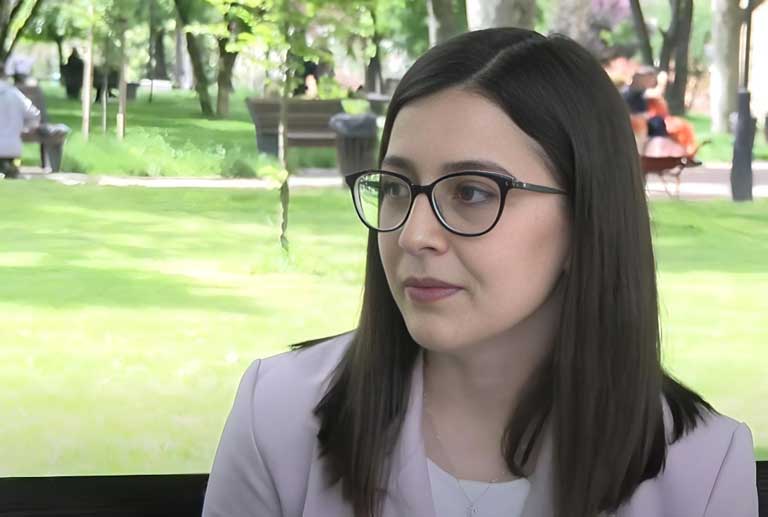 Novopazarka Amina Nurović najbolji student medicine u Kragujevcu
