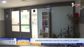 Novosađani napravili biblioteku u hodniku zgrade VIDEO