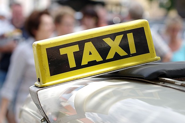 Novosadski taksisti i danas protestovali, novo okupljanje sutra