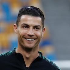 O TOME ĆE SE PRIČATI: Ronaldo pokazao VELIČINU, a Portugalke nisu mogle da sakriju ODUŠEVLJENJE (VIDEO)