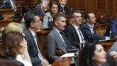 Izbori u Srbiji 2020: O replikama, amandmanima i restoranu - šta poslanici zapravo rade u Skupštini Srbije